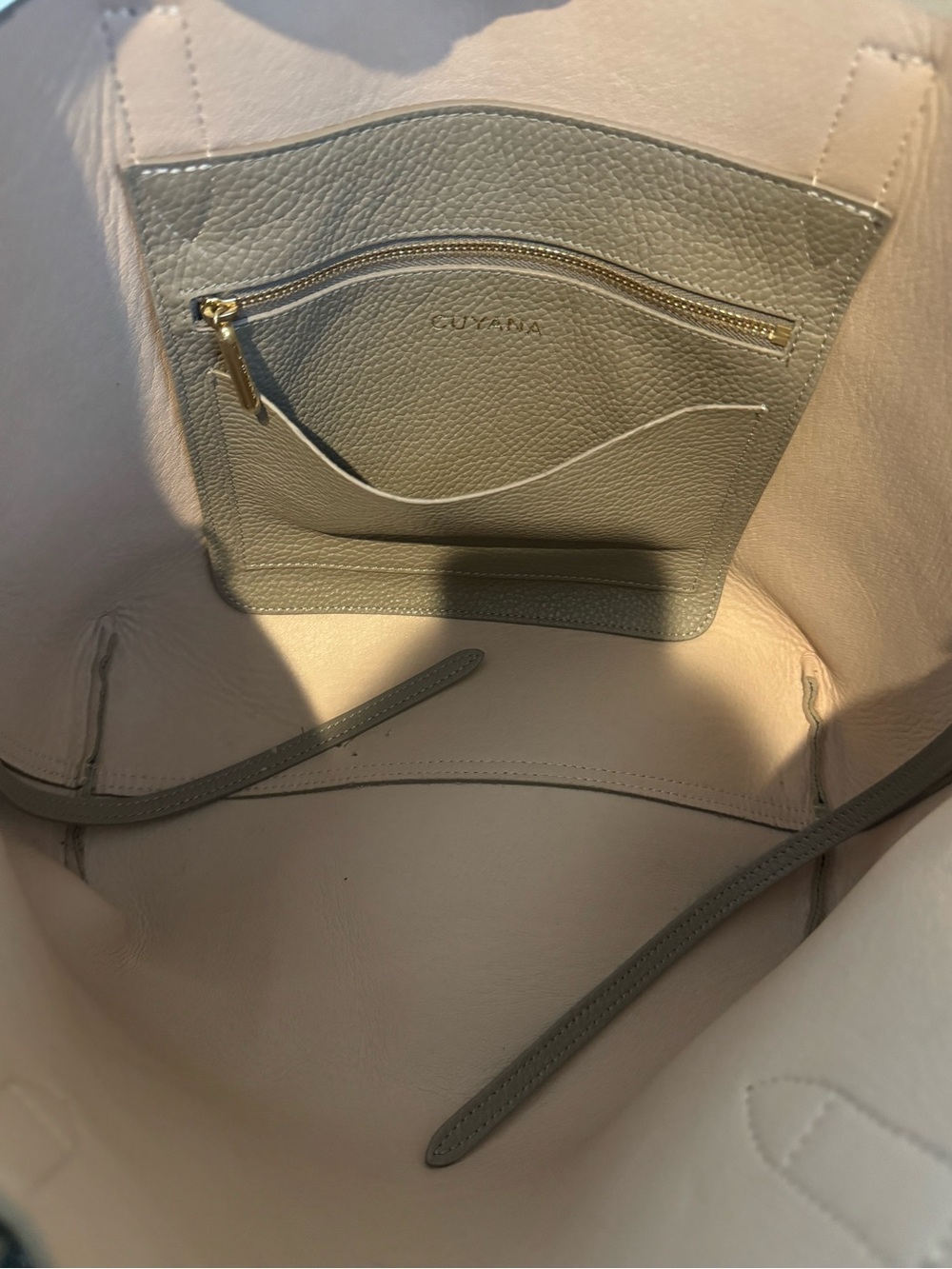 Cuyana Pebbled Leather Tote in Taupe - Picture 2 of 6